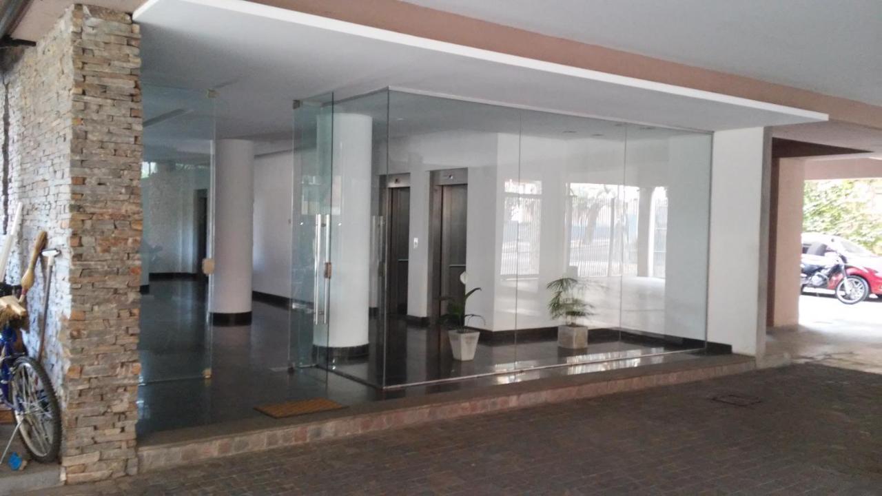 400 Av Libertador Luminoso Amplio Piscina Cochera Seguridad 24 Hs San Fernando Kültér fotó